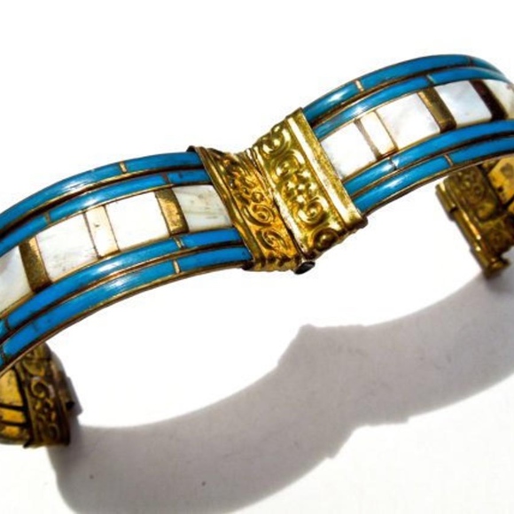 VTG 70's Mother of Pearl Brass Hinged Bangle - Picture 6 of 6